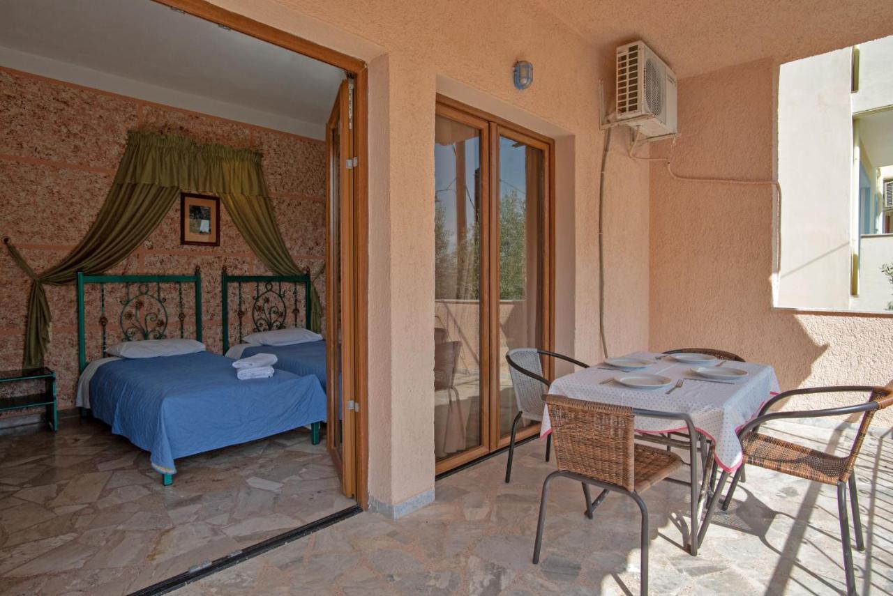 Kleoni Club Apartments Tolo Exterior photo