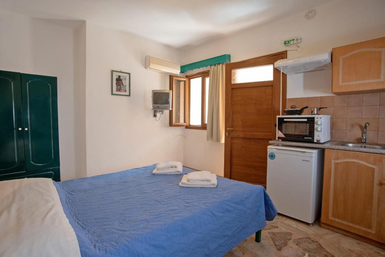 Kleoni Club Apartments Tolo Exterior photo