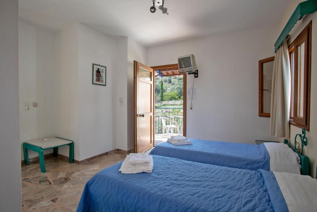 Kleoni Club Apartments Tolo Exterior photo