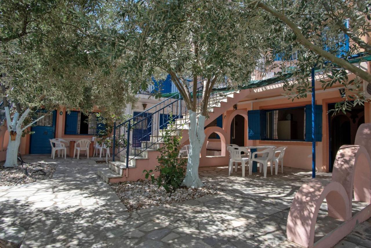 Kleoni Club Apartments Tolo Exterior photo